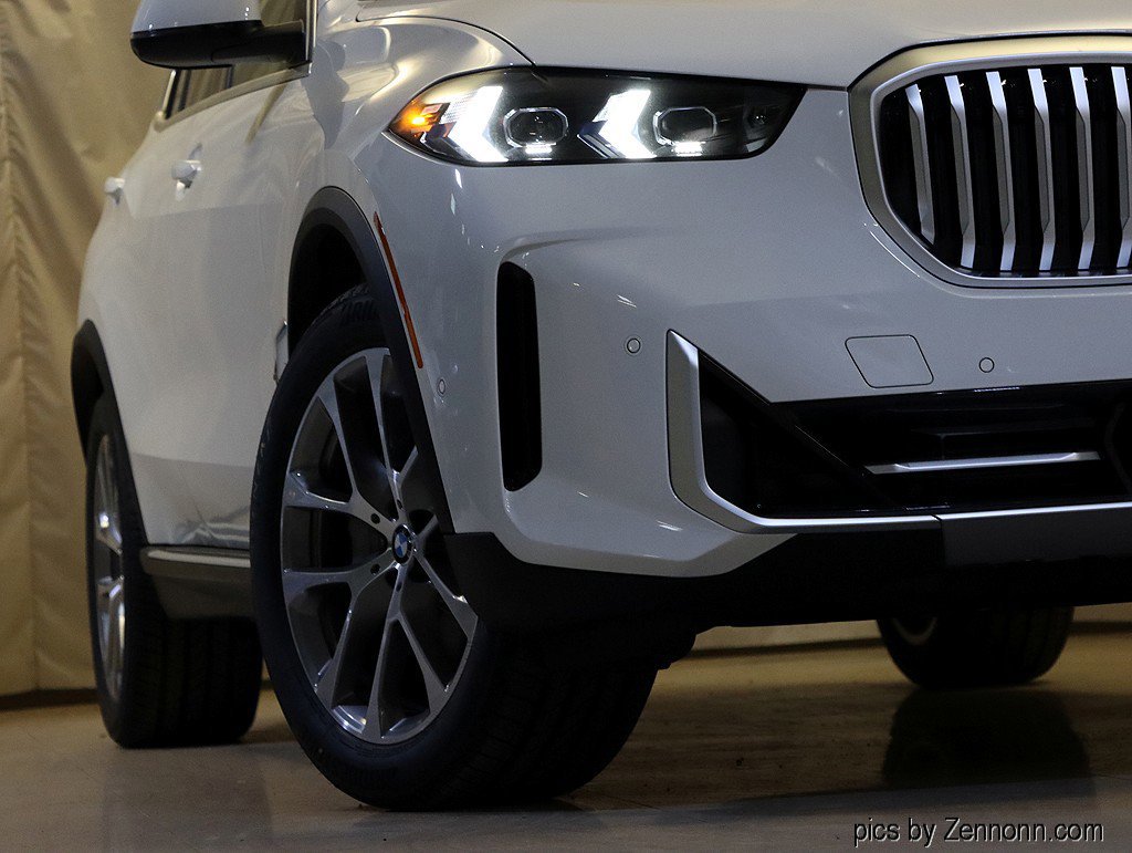 Used 2026 BMW X5 xDrive40i w/ Climate Comfort Package image 5