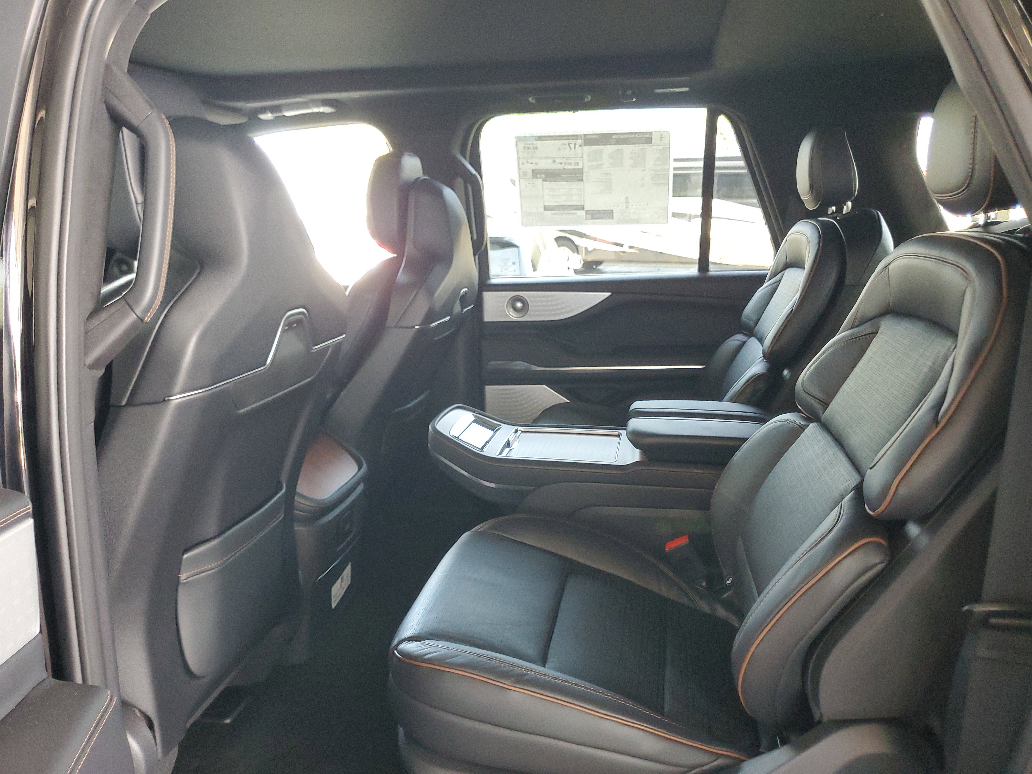 New 2026 Lincoln Navigator L Black Label AWD/4WD image 27