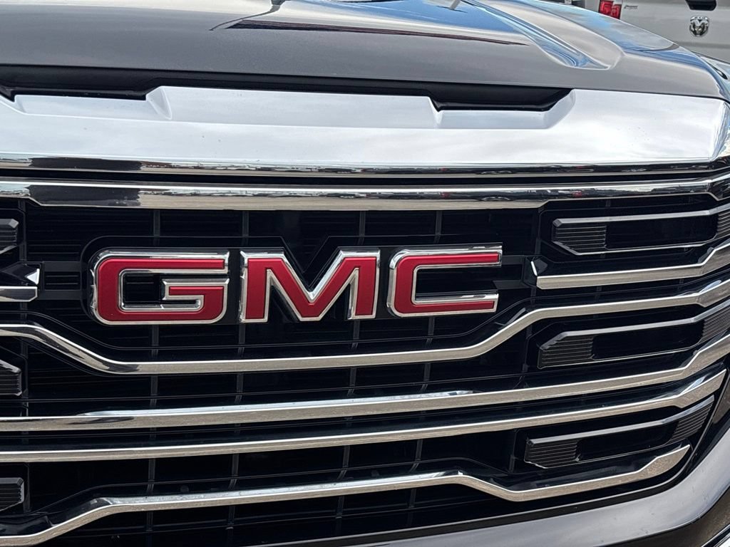 Used 2024 GMC Sierra 1500 SLT RWD image 4