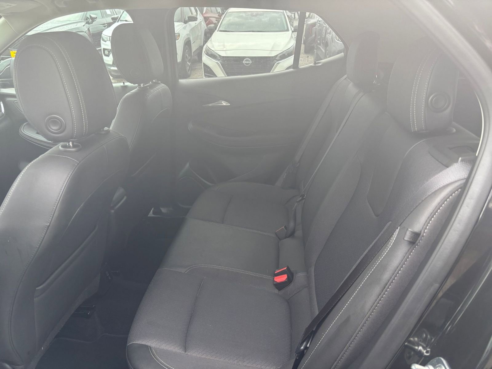 Used 2025 Buick Encore GX Preferred AWD/4WD image 21