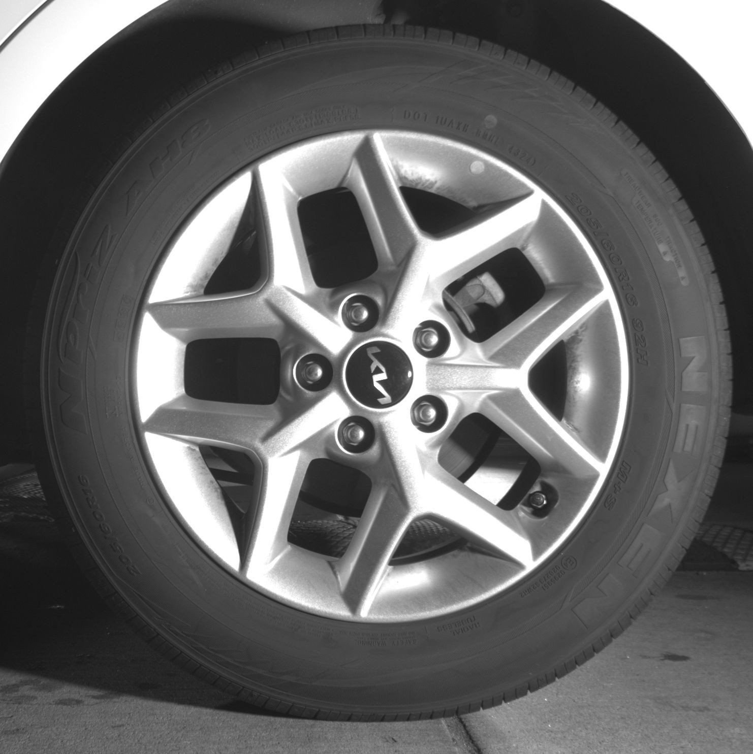Used 2025 Kia Soul LX w/ LX Technology Package FWD image 30