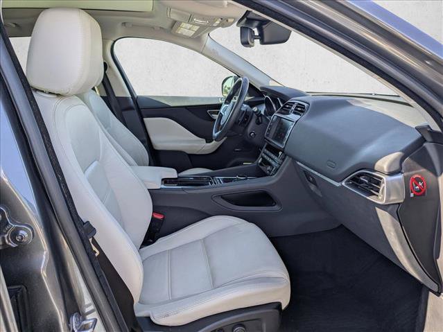 Used 2018 Jaguar F-PACE Prestige AWD/4WD image 21