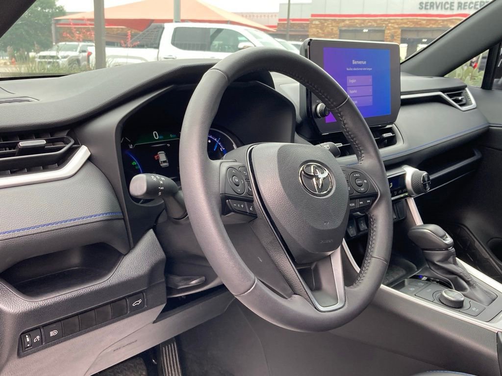 Used 2024 Toyota RAV4 XSE AWD/4WD image 9