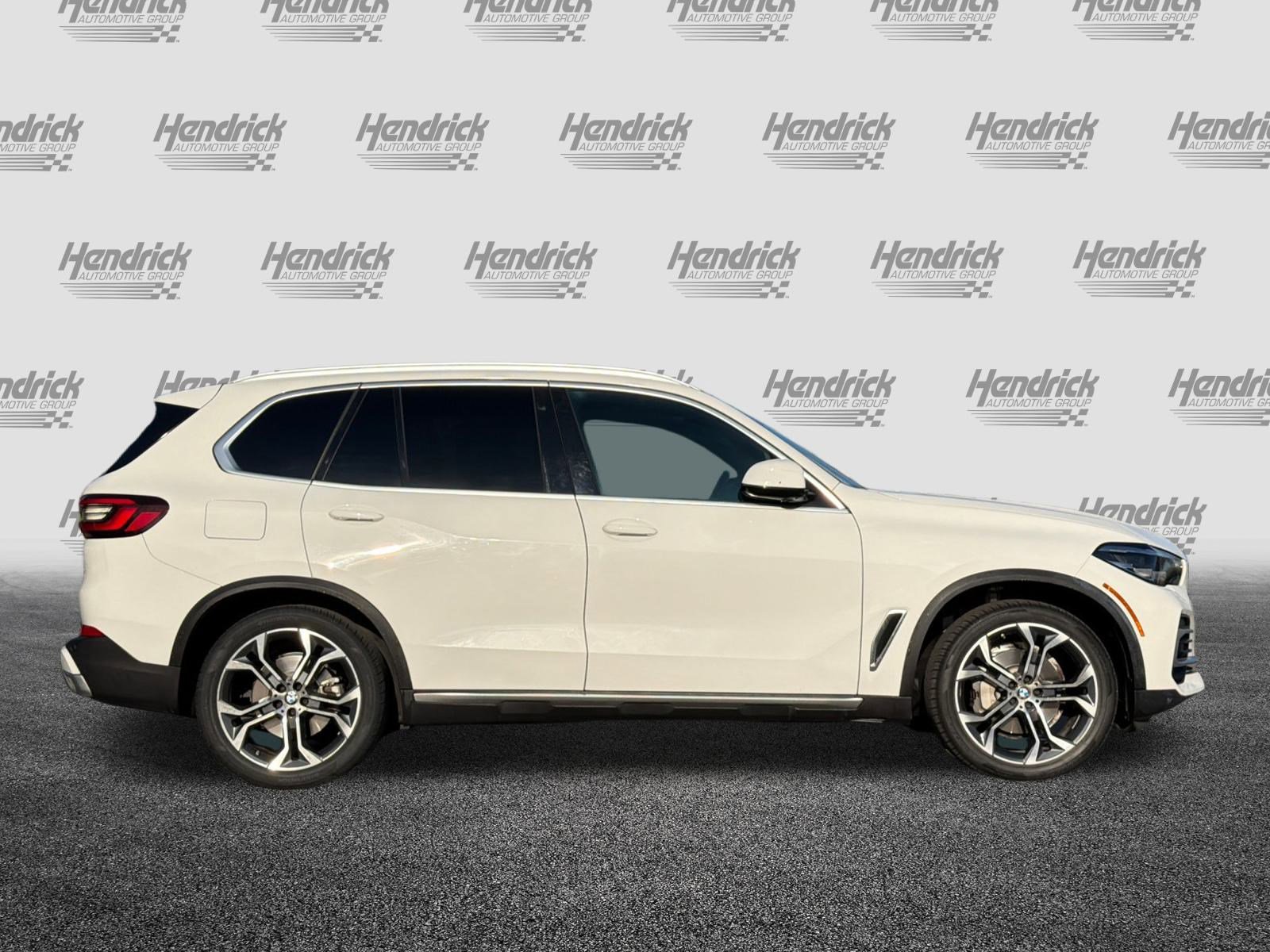 Certified 2023 BMW X5 xDrive40i w/ Premium Package image 3