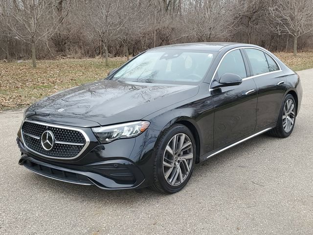 Used 2024 Mercedes-Benz E 350 4MATIC Sedan w/ Driver Assistance Package image 2
