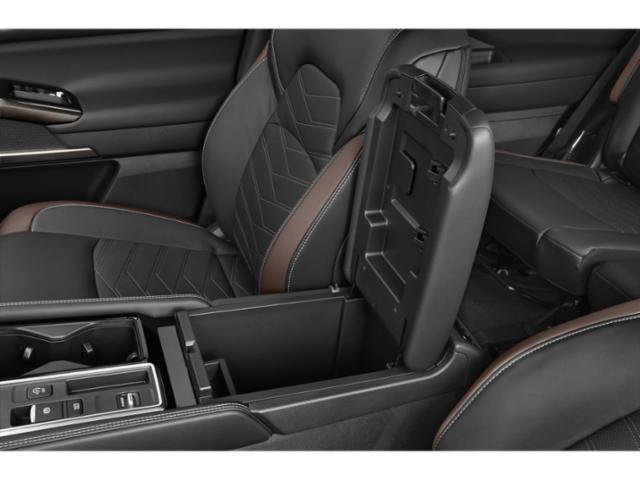 New 2025 Nissan Pathfinder Platinum image 13