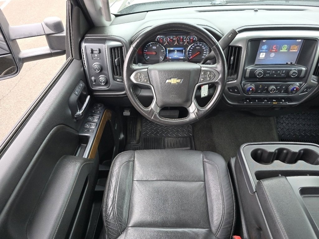 Used 2015 Chevrolet Silverado 3500 LTZ w/ LTZ Plus Package image 30