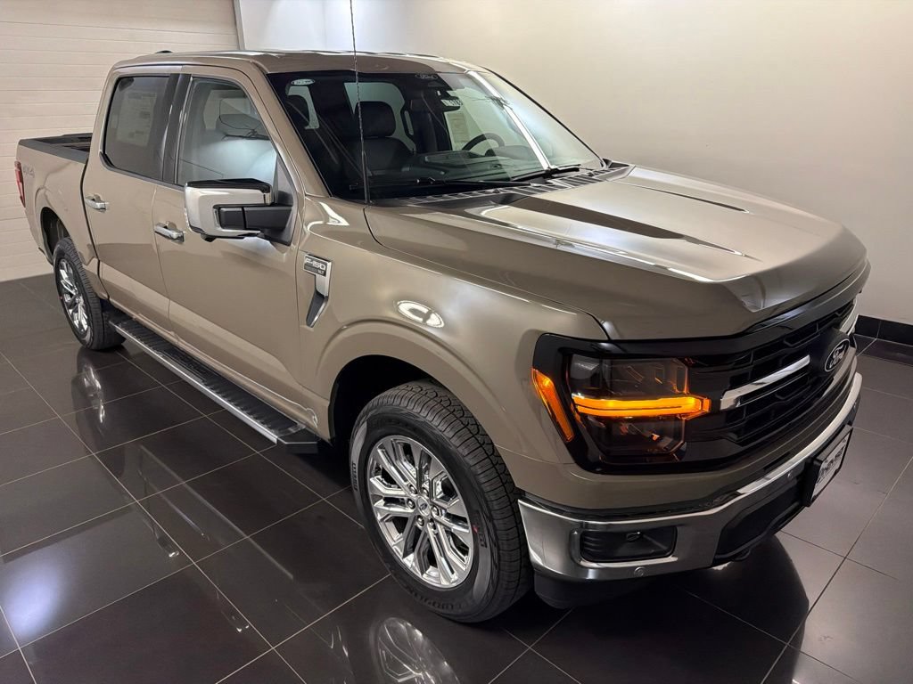 New 2026 Ford F150 XLT w/ Equipment Group 302A MID