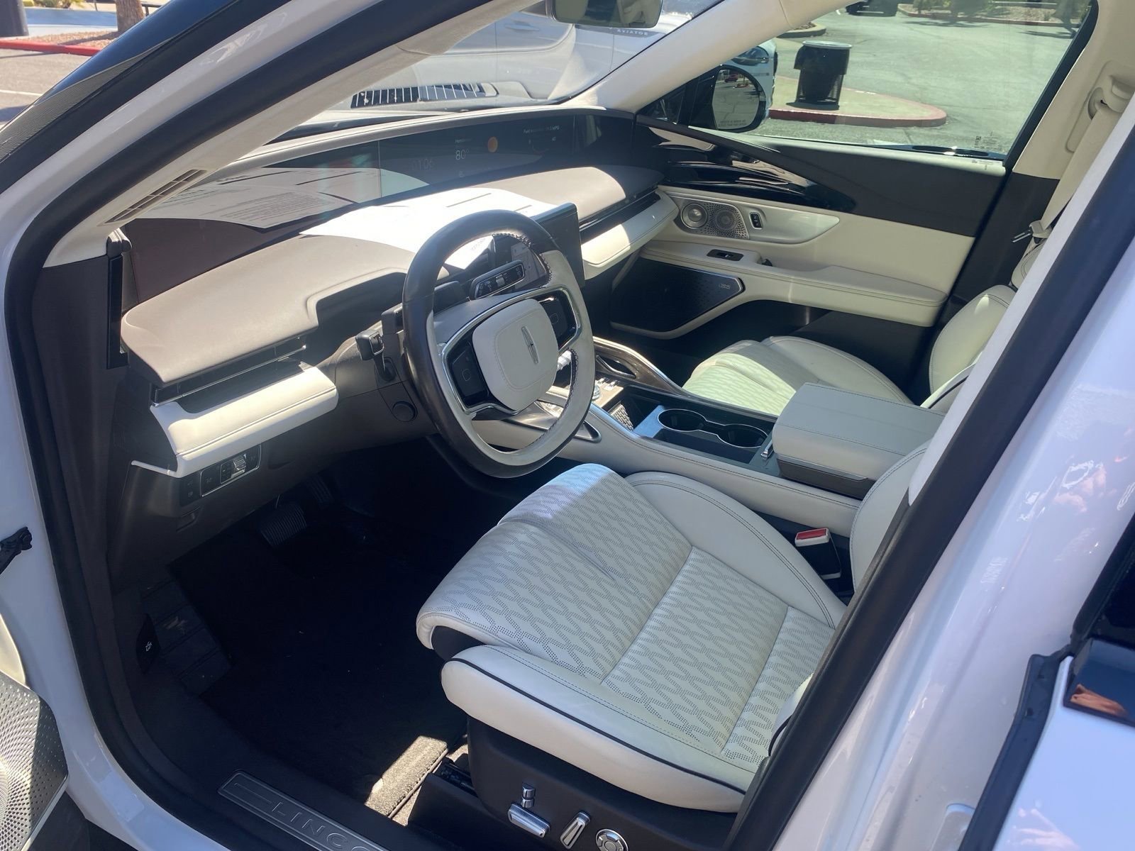 Used 2024 Lincoln Nautilus Black Label image 9