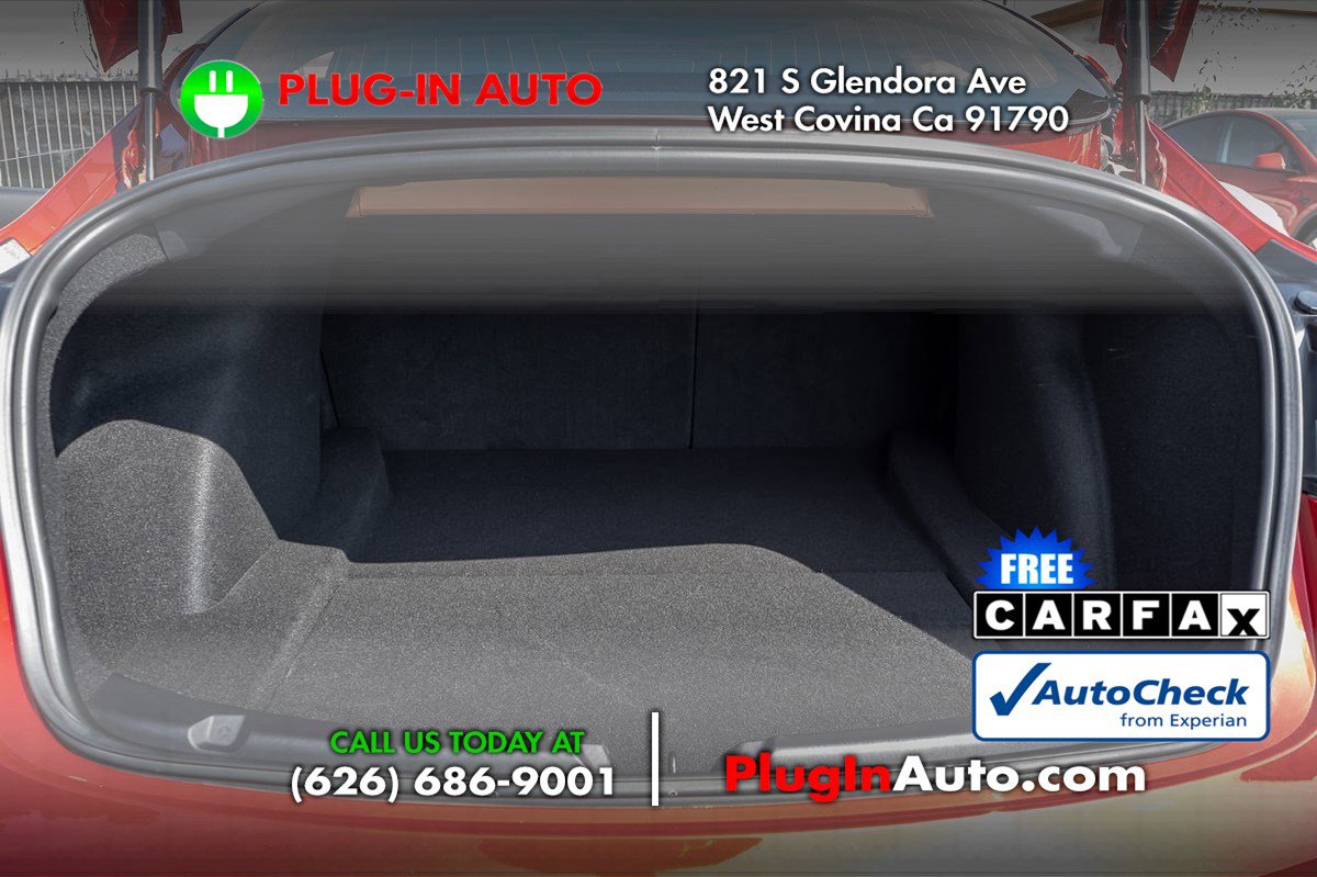 Used 2018 Tesla Model 3 Mid Range image 11