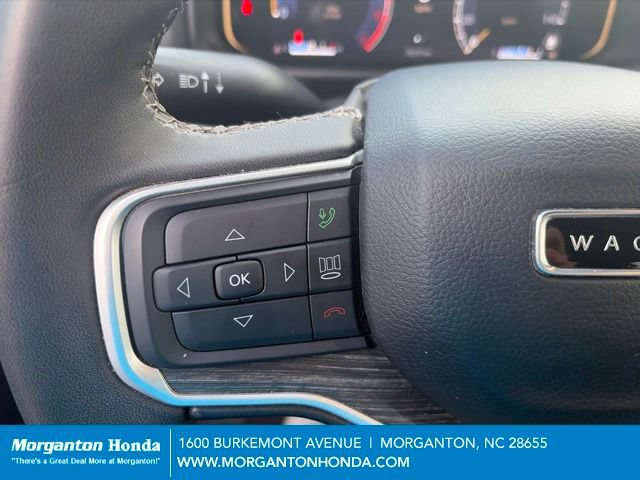 Used 2024 Jeep Wagoneer L Series II w/ Flexible Seating Group AWD/4WD image 18
