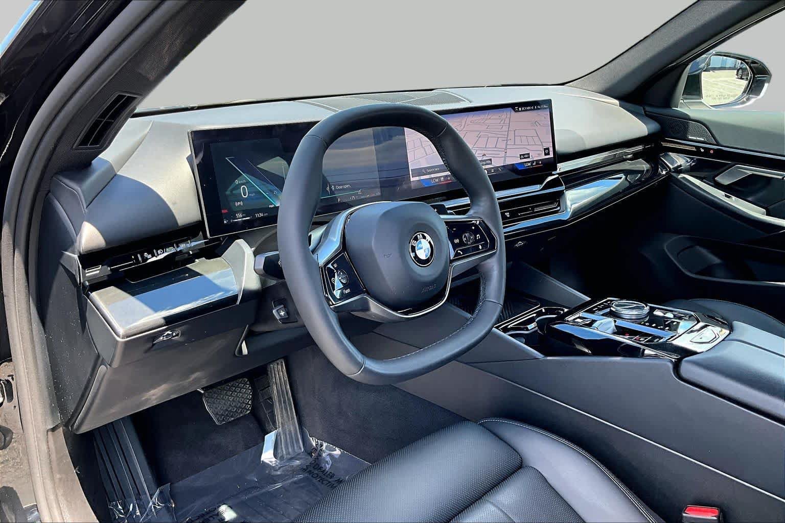 Used 2024 BMW 530i xDrive w/ Convenience Package AWD/4WD image 18