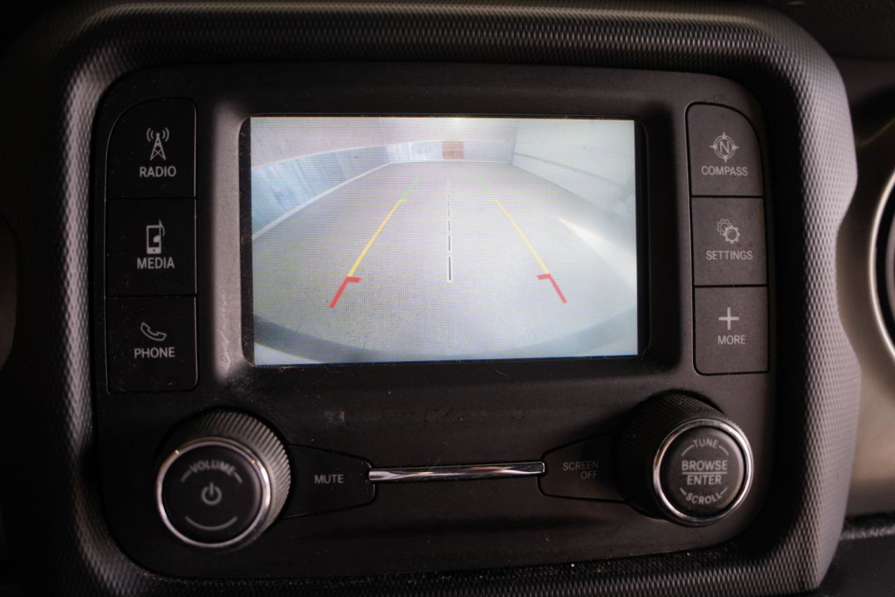 Used 2018 Jeep Wrangler Unlimited Sport S image 19