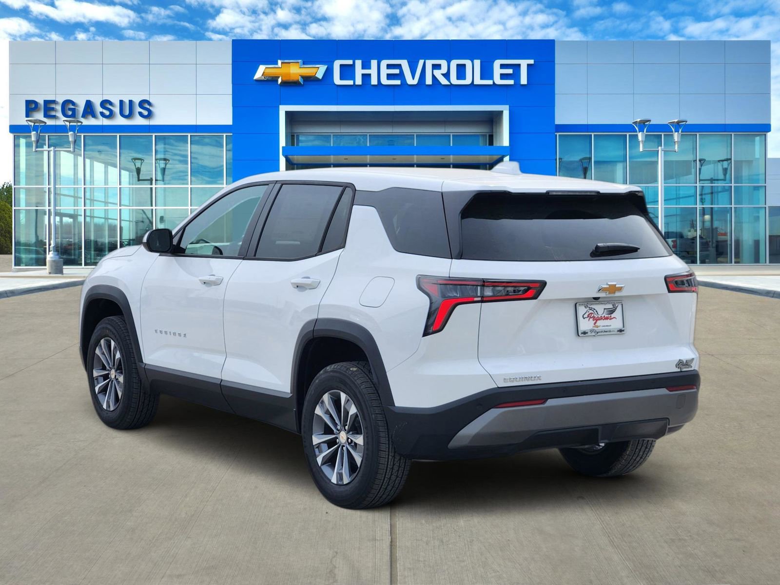 New 2026 Chevrolet Equinox LT w/ Convenience Package II image 4