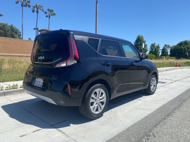 Used 2023 Kia Soul LX FWD image 5