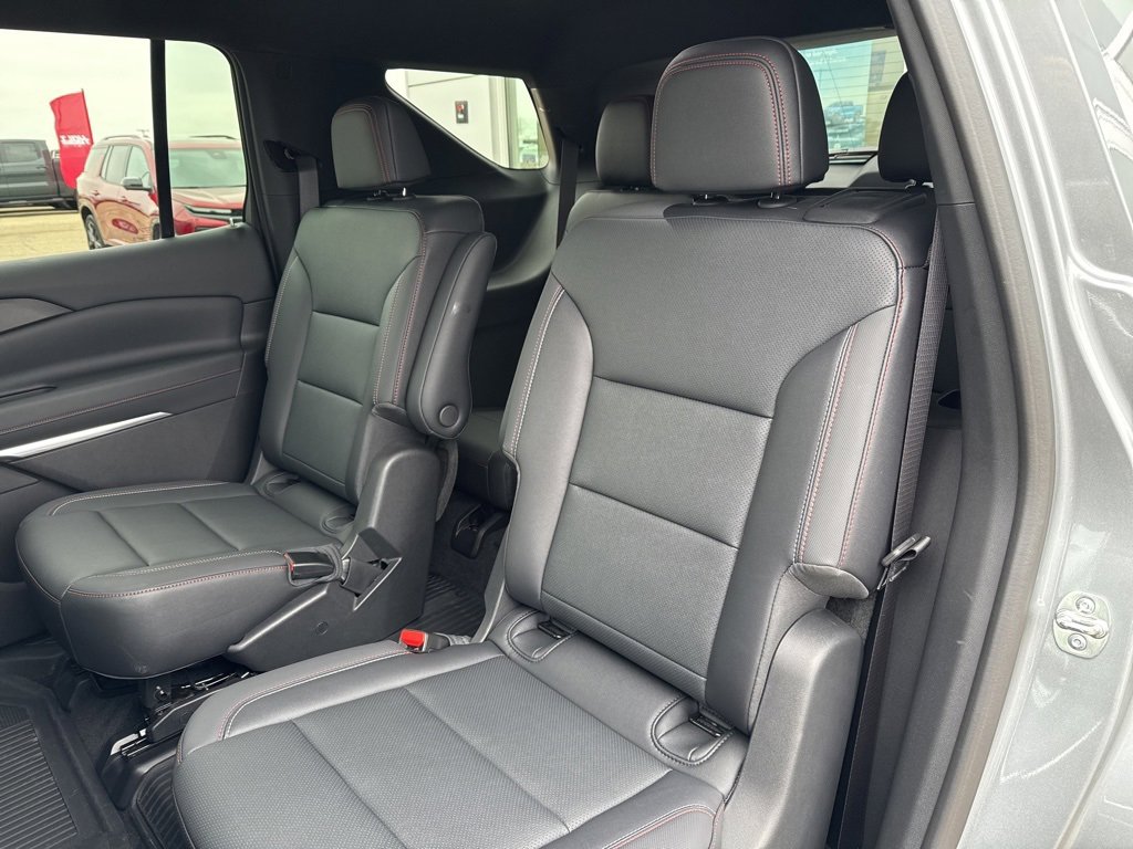 Certified 2025 Chevrolet Traverse Z71 w/ LPO, Floor Liner Package image 13