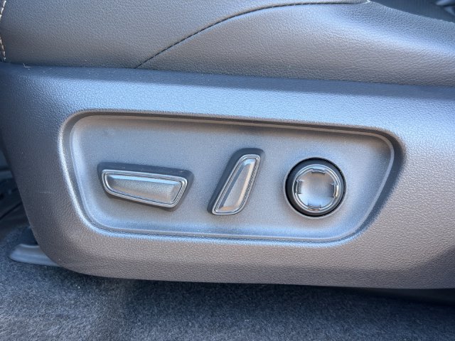 Certified 2026 Toyota 4Runner Limited AWD/4WD image 37