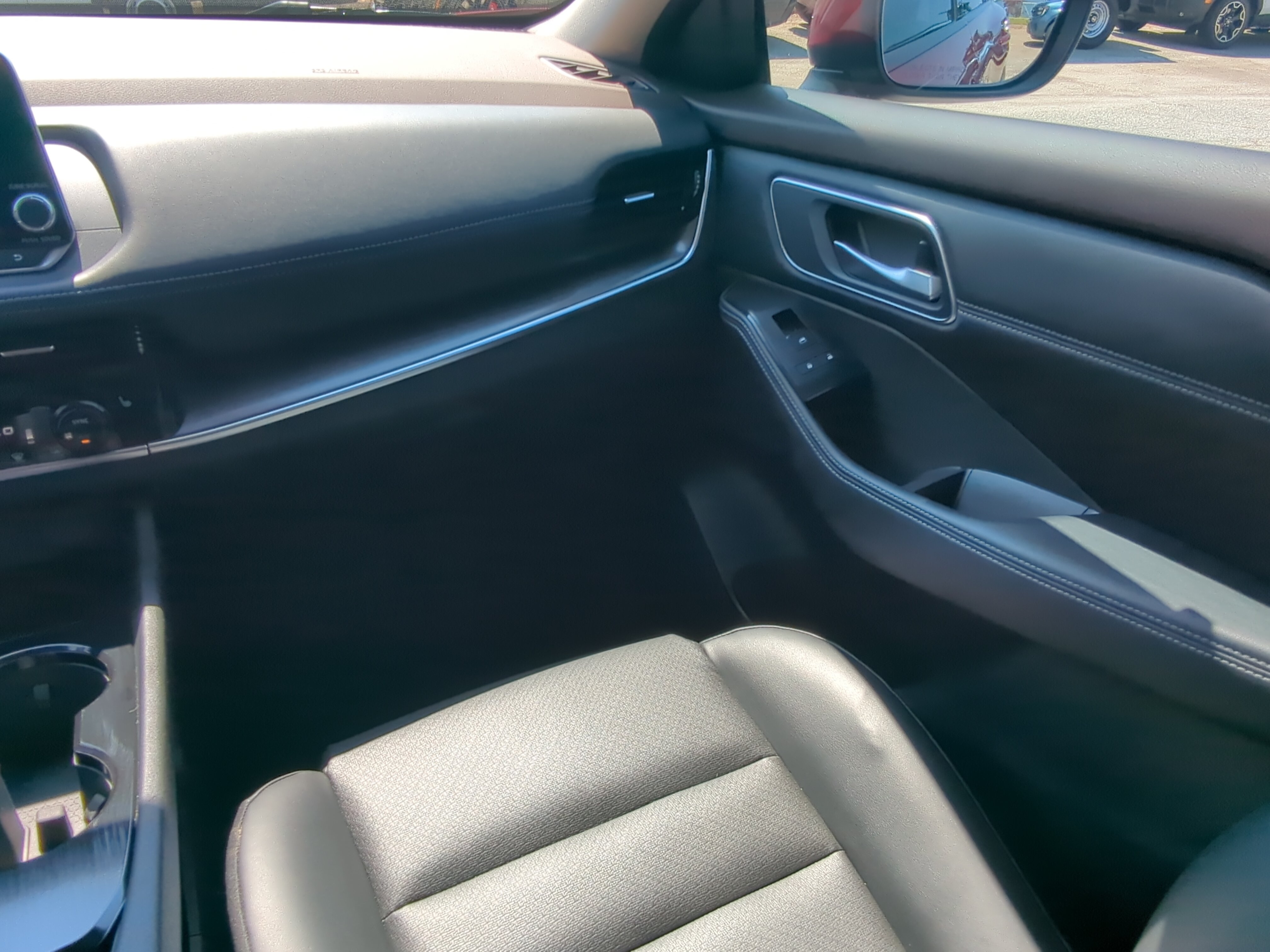 Used 2021 Nissan Rogue SV w/ Premium Package FWD image 15