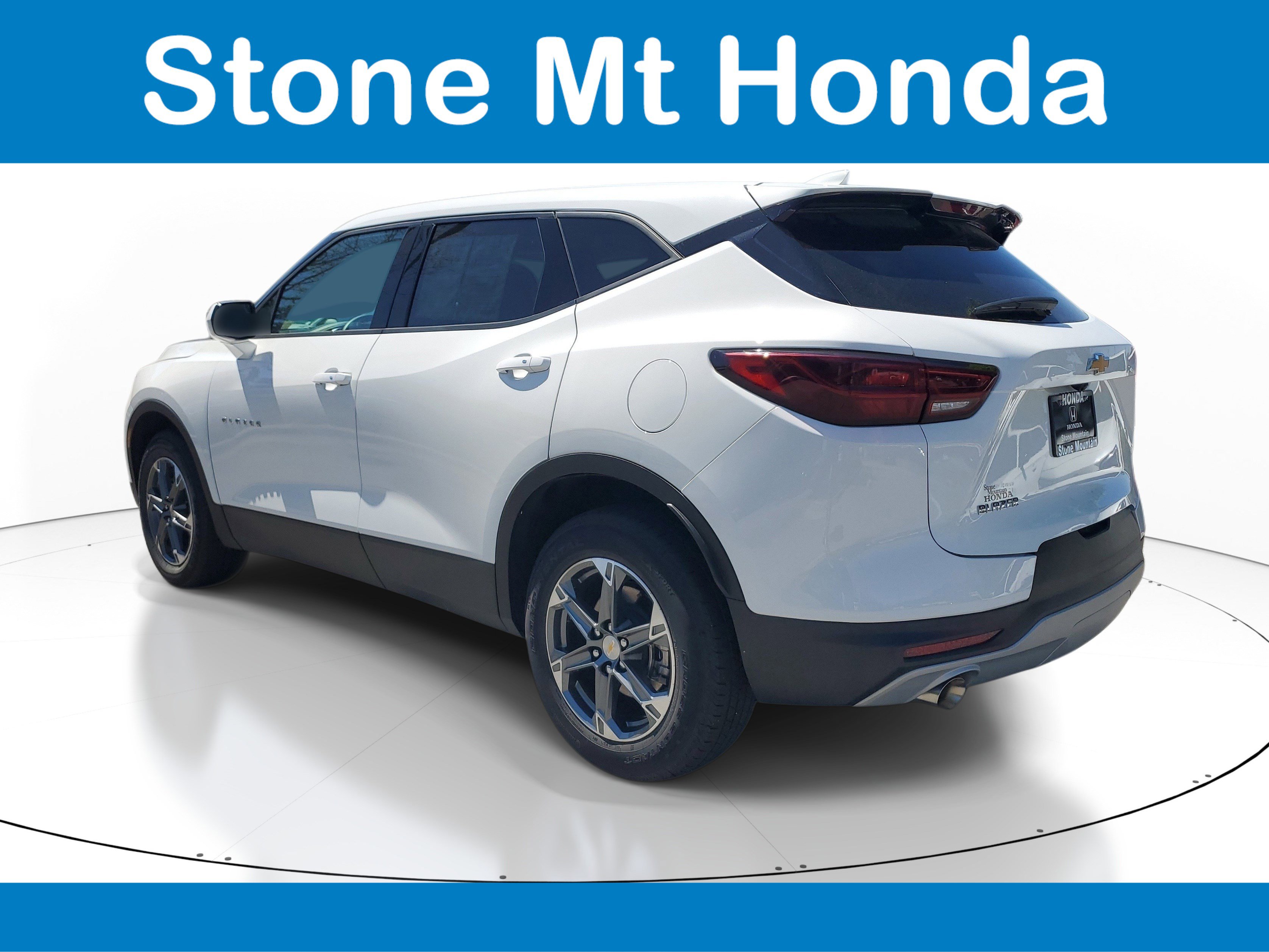 Used 2025 Chevrolet Blazer LT image 4