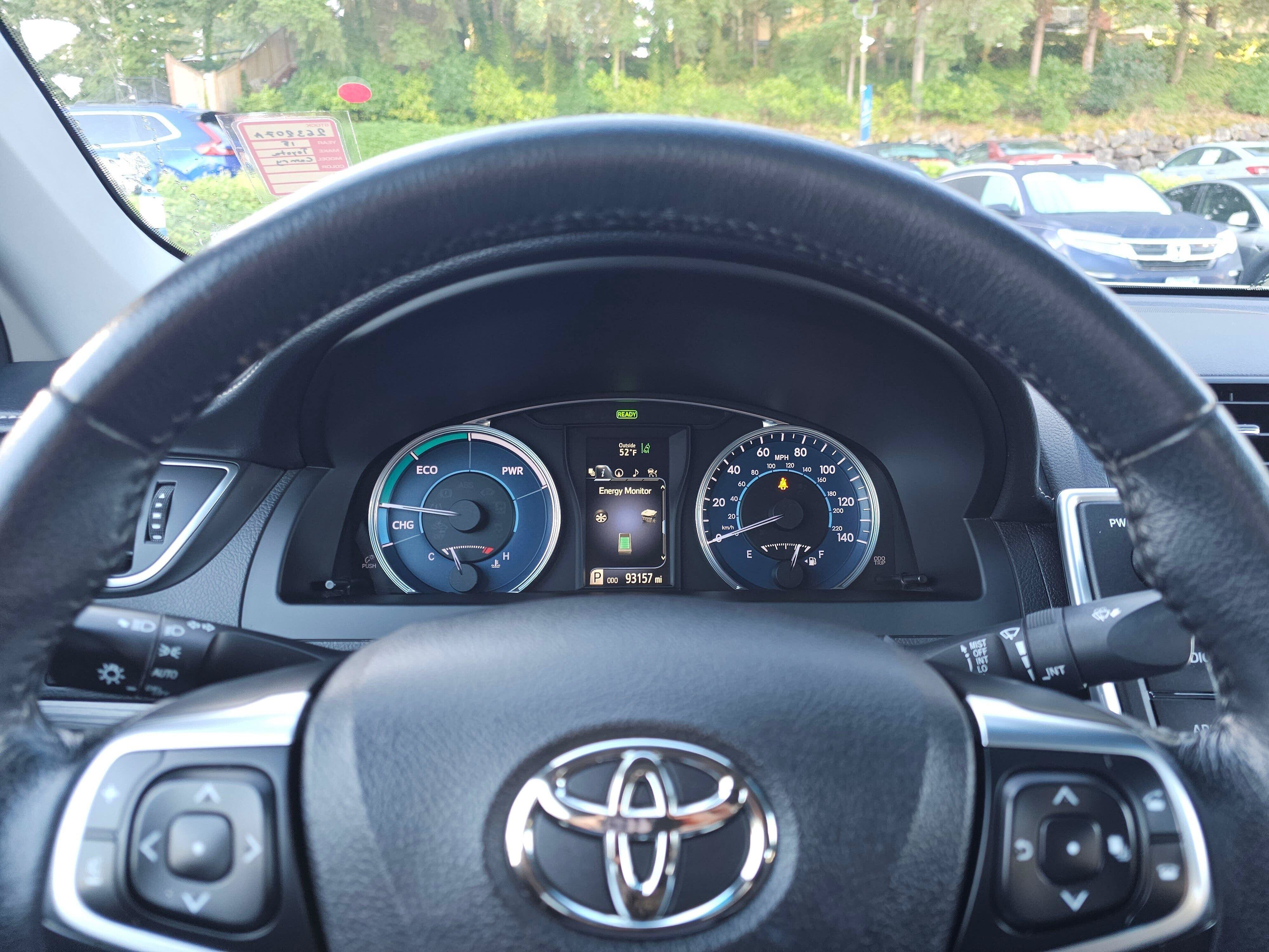 Used 2015 Toyota Camry XLE w/ Moonroof Package FWD image 26