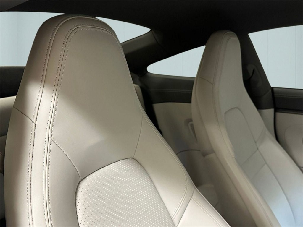 Used 2024 Porsche 911 Carrera image 37