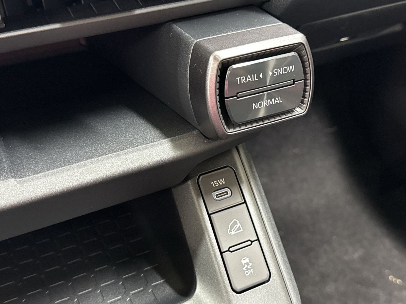 New 2026 Toyota RAV4 SE AWD/4WD image 40