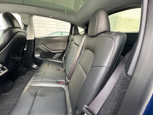 Used 2024 Tesla Model Y Performance image 11