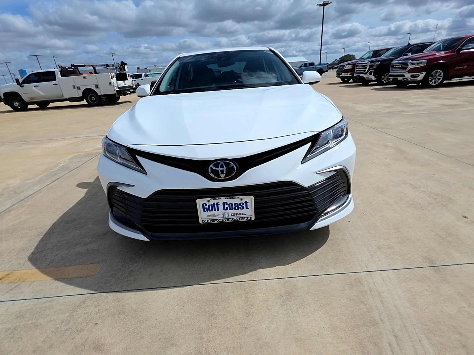 Used 2023 Toyota Camry LE image 4