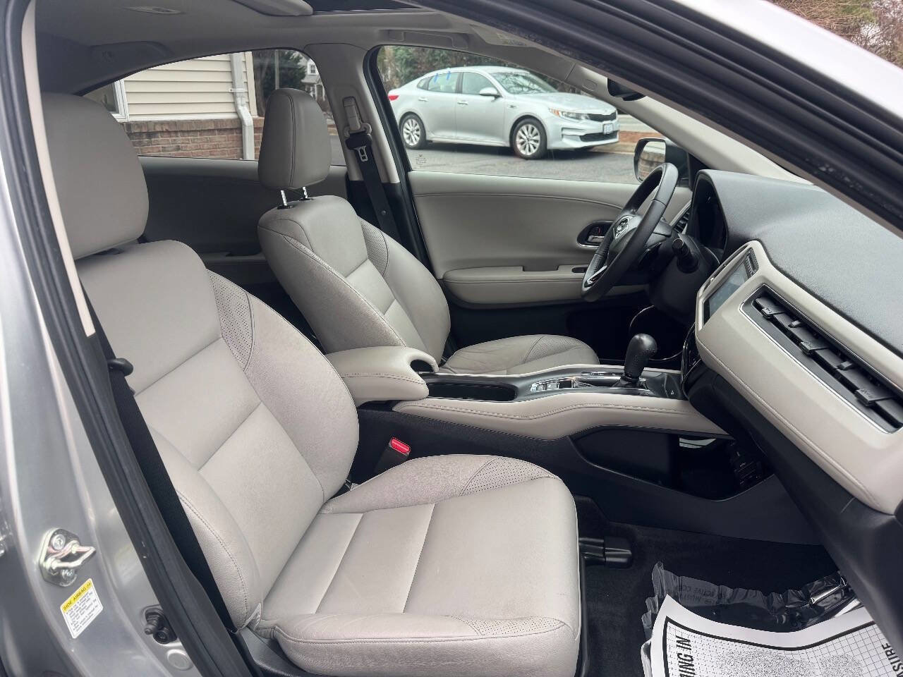 Used 2016 Honda HR-V EX-L image 21