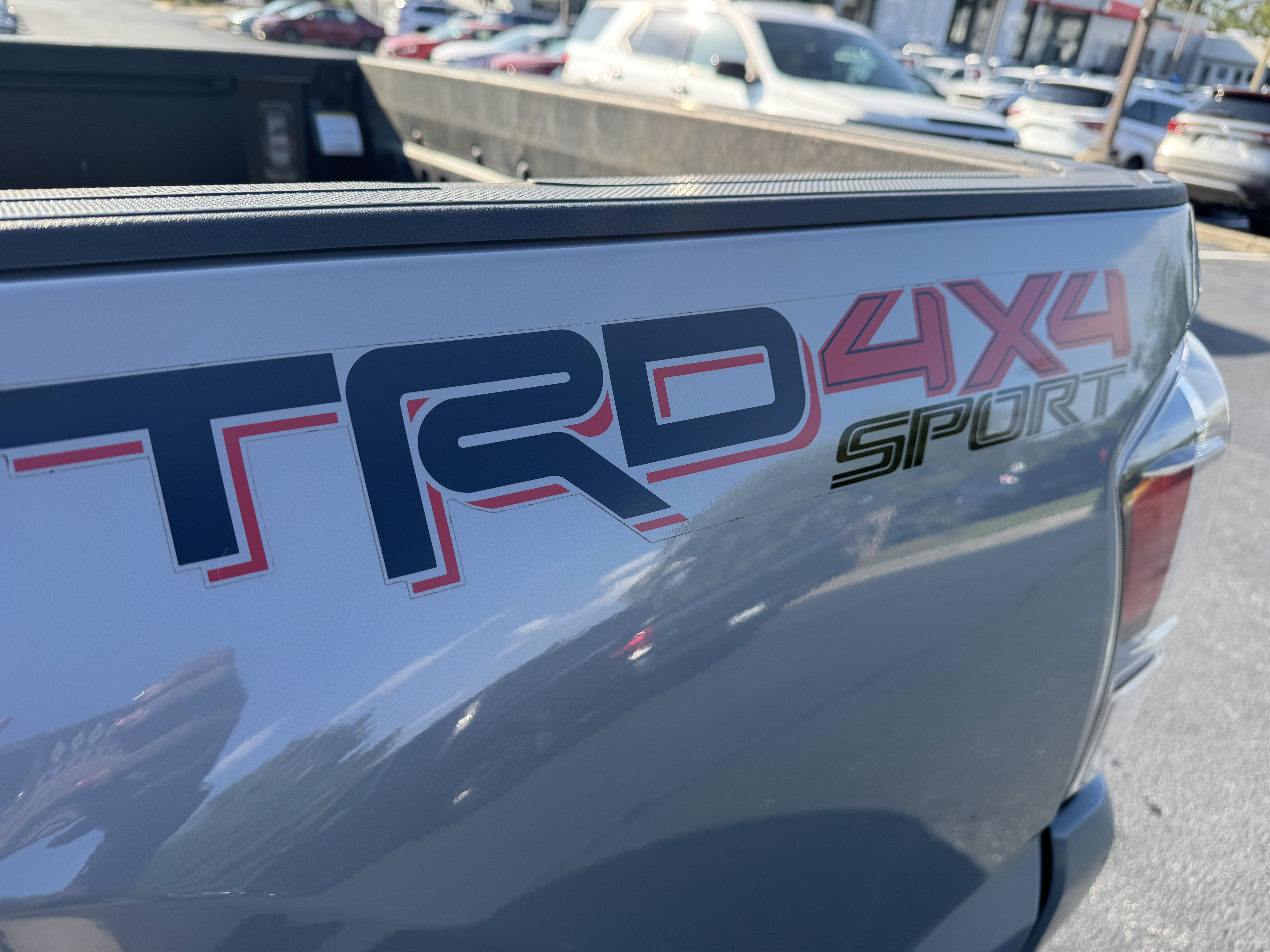Used 2021 Toyota Tacoma TRD Sport w/ TRD Premium Sport Package AWD/4WD image 30