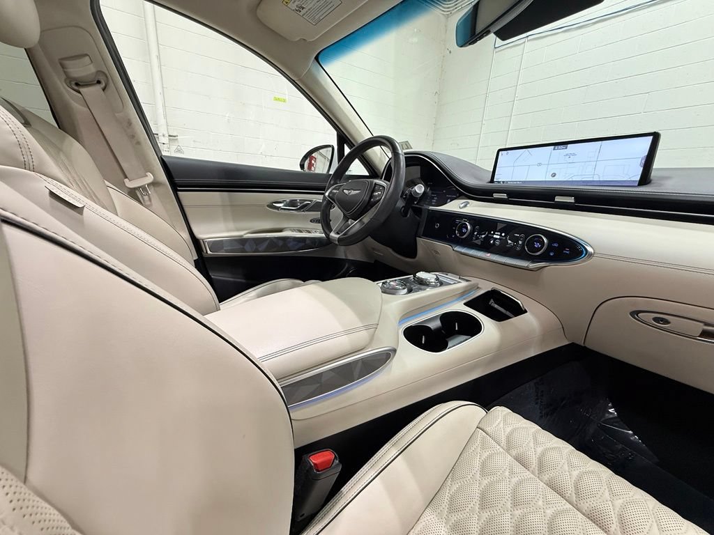 Used 2023 Genesis GV70 3.5T Sport w/ Sport Advanced Package AWD/4WD image 56