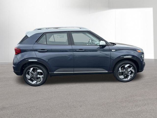 New 2026 Hyundai Venue SEL FWD image 39