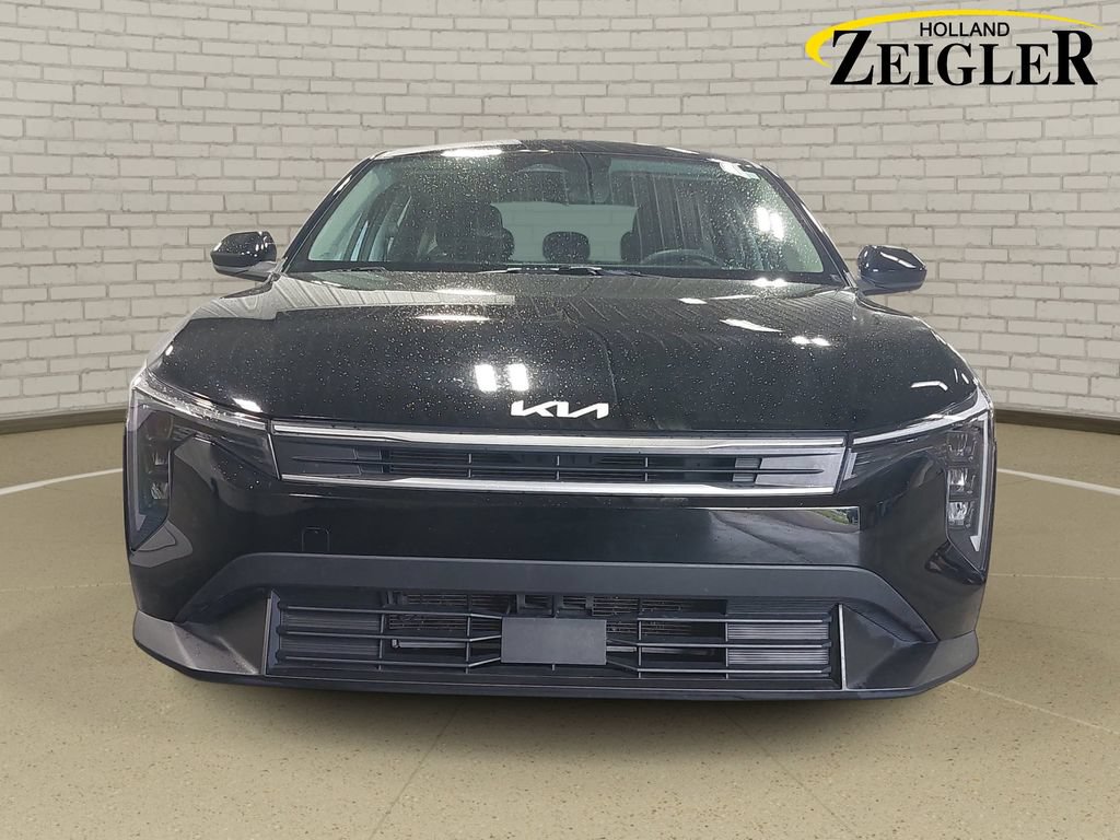 Used 2025 Kia K4 FWD image 2