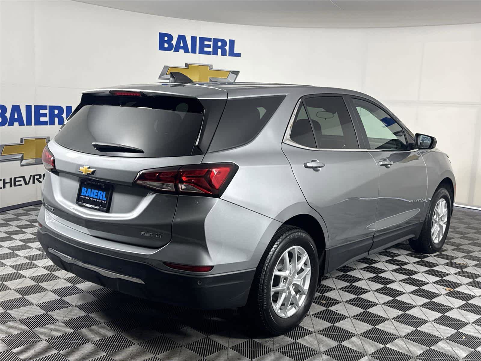 Used 2023 Chevrolet Equinox LT image 5