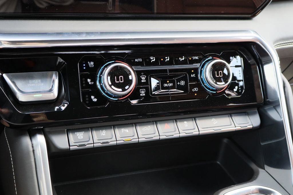 New 2026 GMC Sierra 2500 Denali Ultimate AWD/4WD image 16