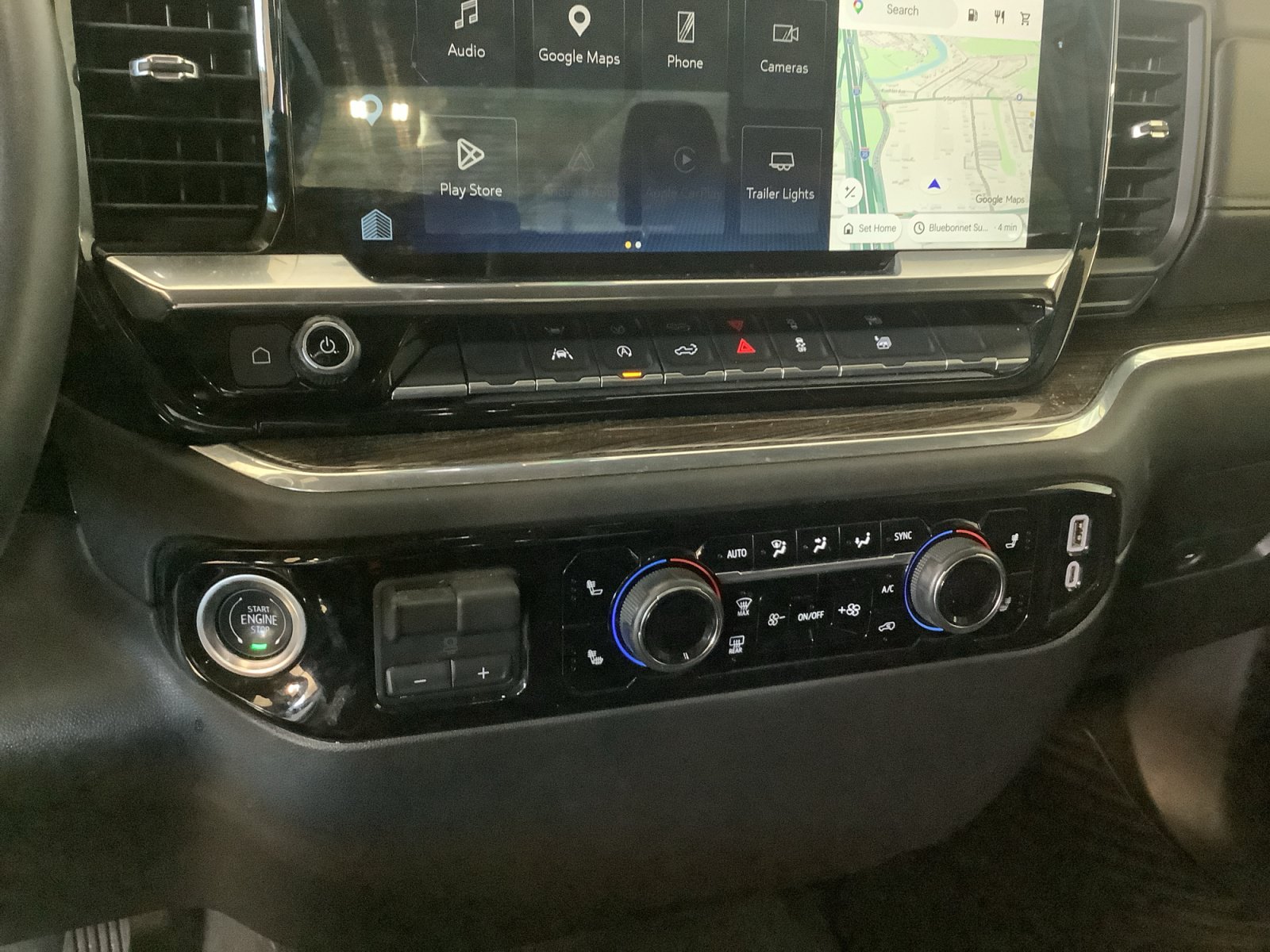 Used 2025 Chevrolet Silverado 1500 LT RWD image 15