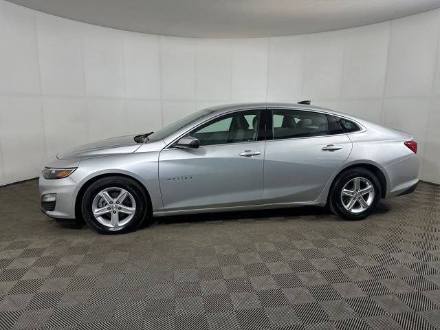 Used 2022 Chevrolet Malibu LS w/ Driver Confidence Package II image 6