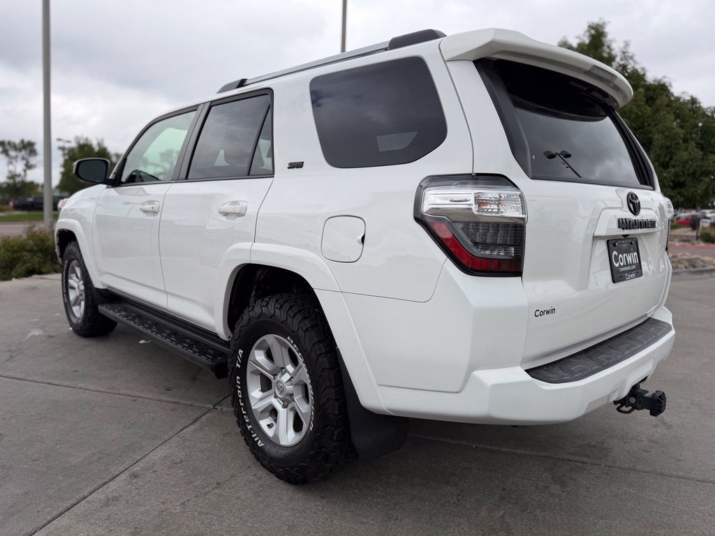 Used 2020 Toyota 4Runner SR5 AWD/4WD image 6