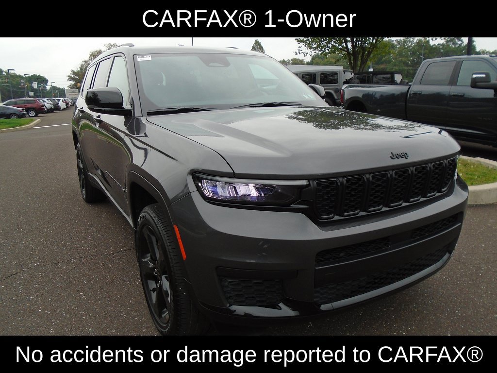 Certified 2025 Jeep Grand Cherokee L Altitude AWD/4WD image 2