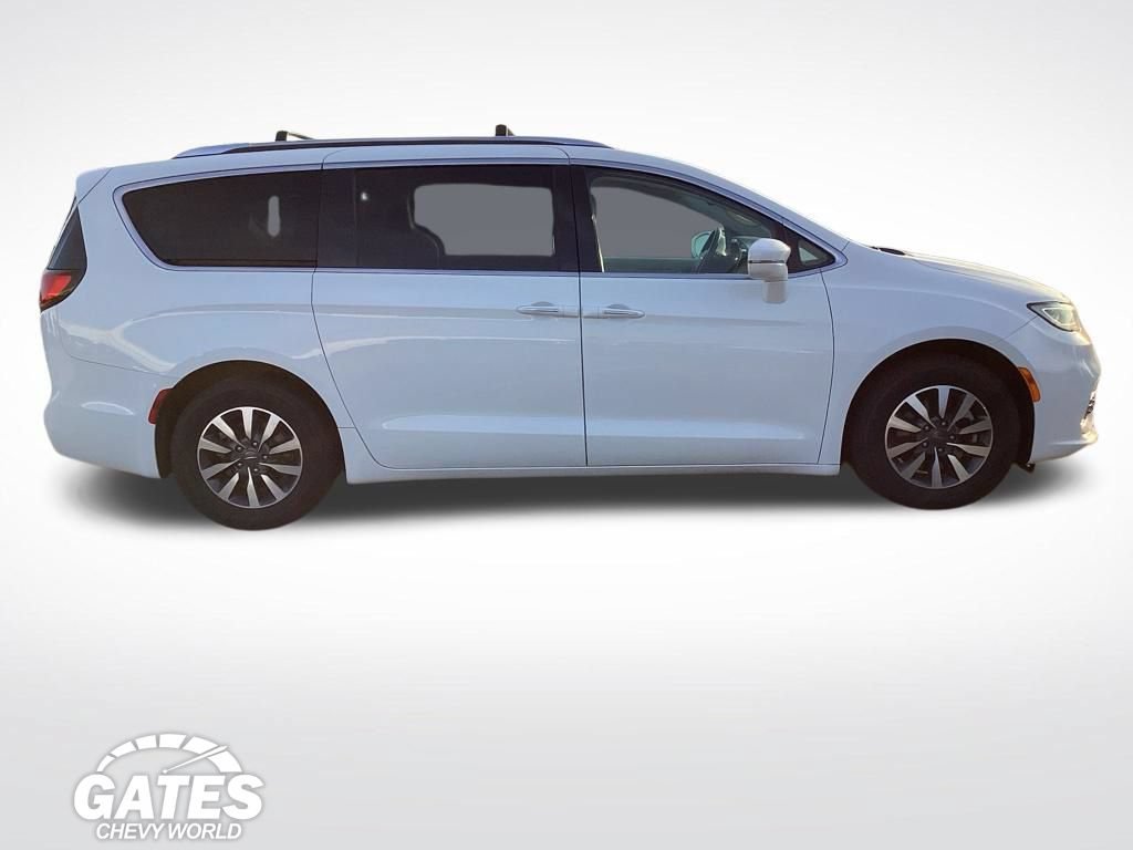 Used 2021 Chrysler Pacifica Touring-L FWD image 10