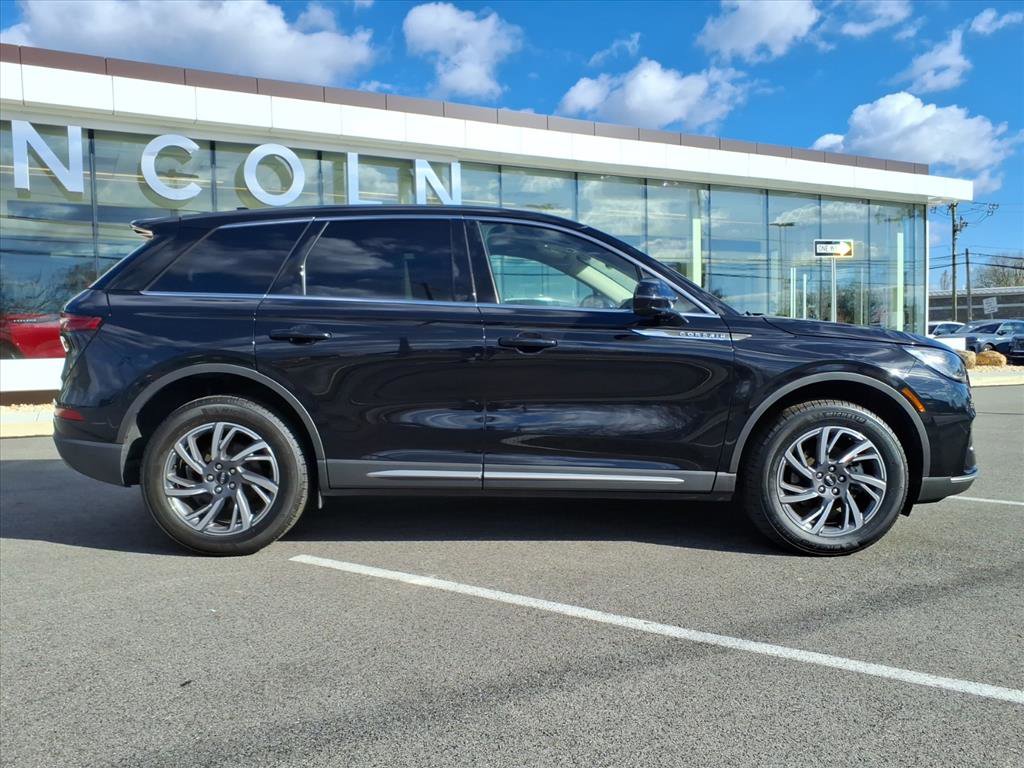 Certified 2023 Lincoln Corsair AWD w/ Equipment Group 101A image 38