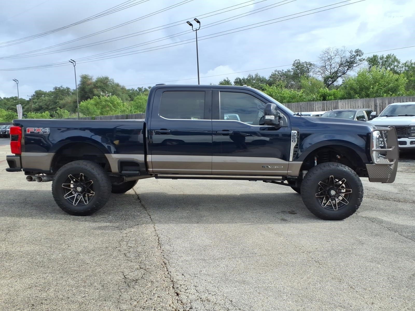 Used 2023 Ford F250 King Ranch AWD/4WD image 6