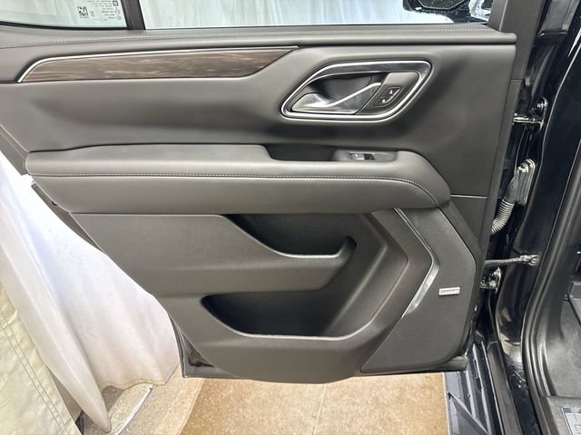 Certified 2024 Chevrolet Tahoe LT w/ LT Signature Package AWD/4WD image 27