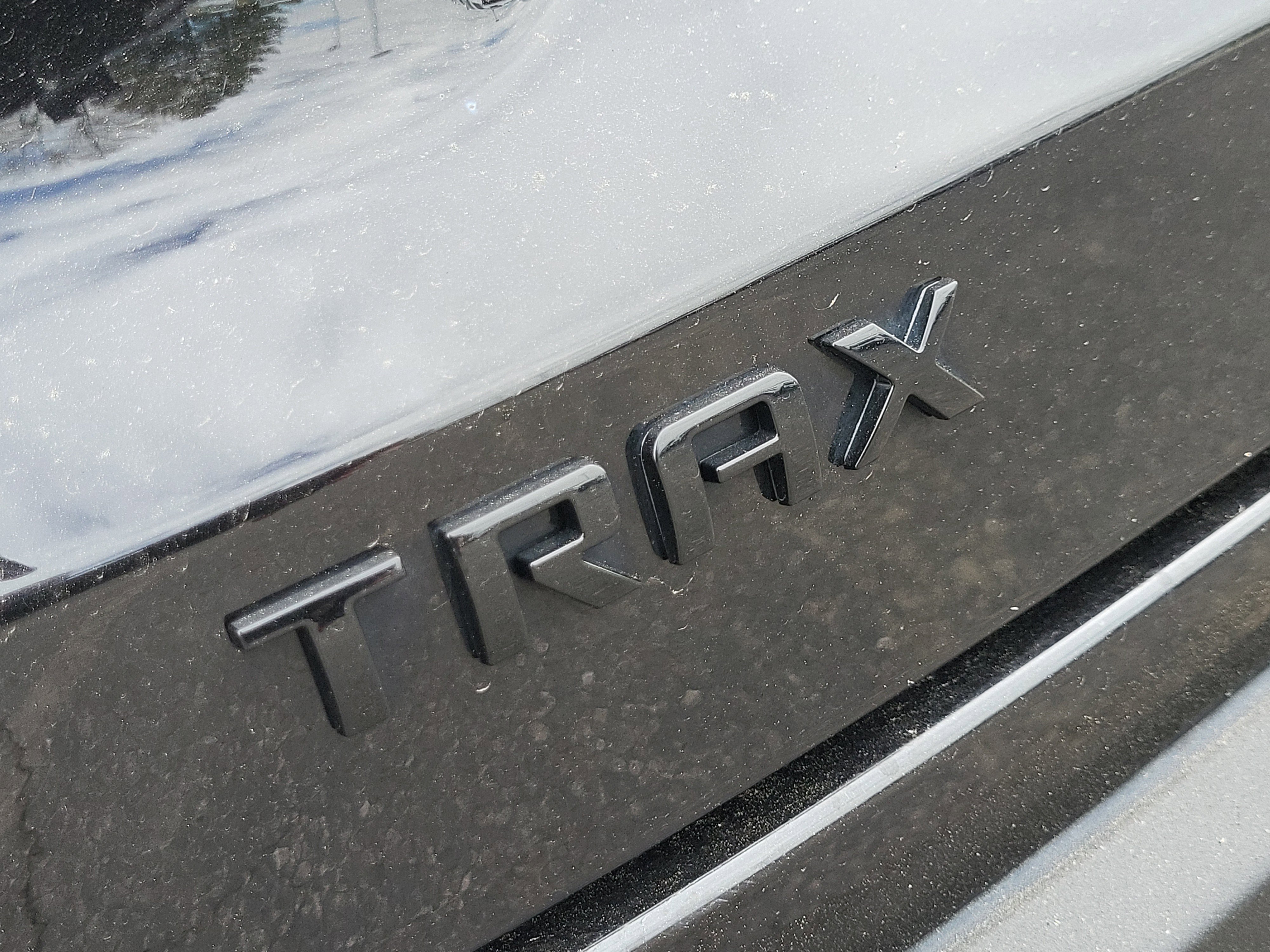 Certified 2024 Chevrolet Trax RS w/ Sunroof Package FWD image 16