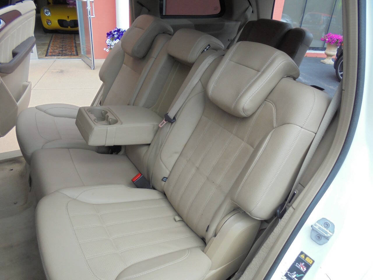 Used 2015 Mercedes-Benz GL 450 4MATIC w/ Lighting Package image 11