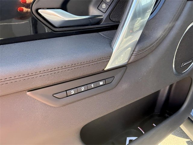 Used 2022 Land Rover Discovery Sport SE image 14