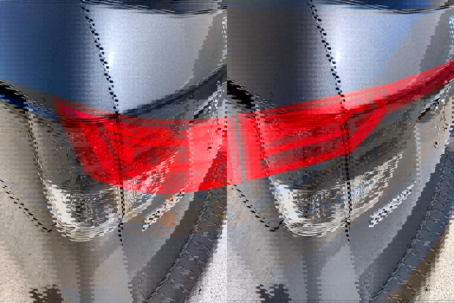 Used 2014 Honda Odyssey Touring Elite image 29