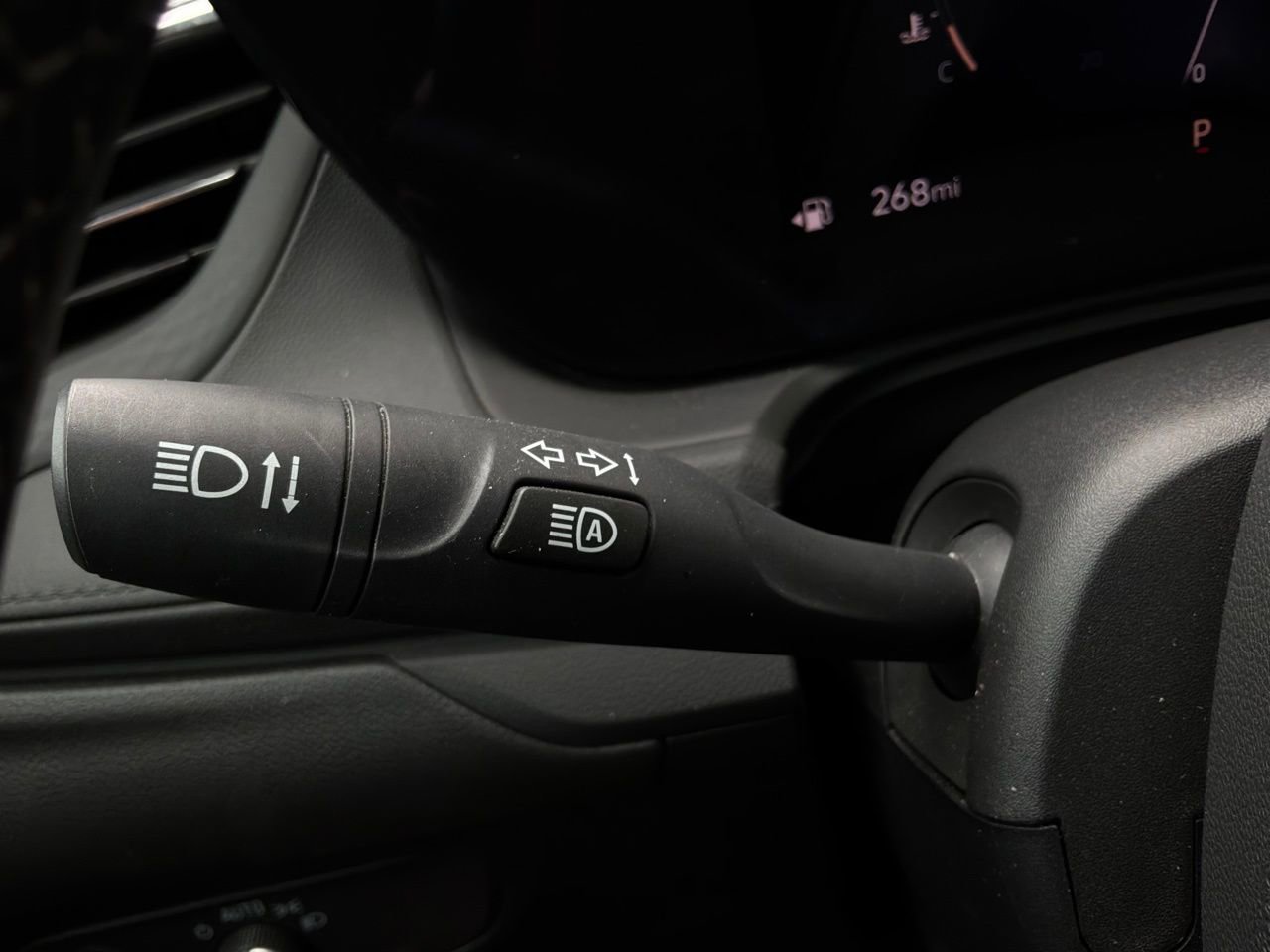 Used 2025 Buick Encore GX Preferred image 34