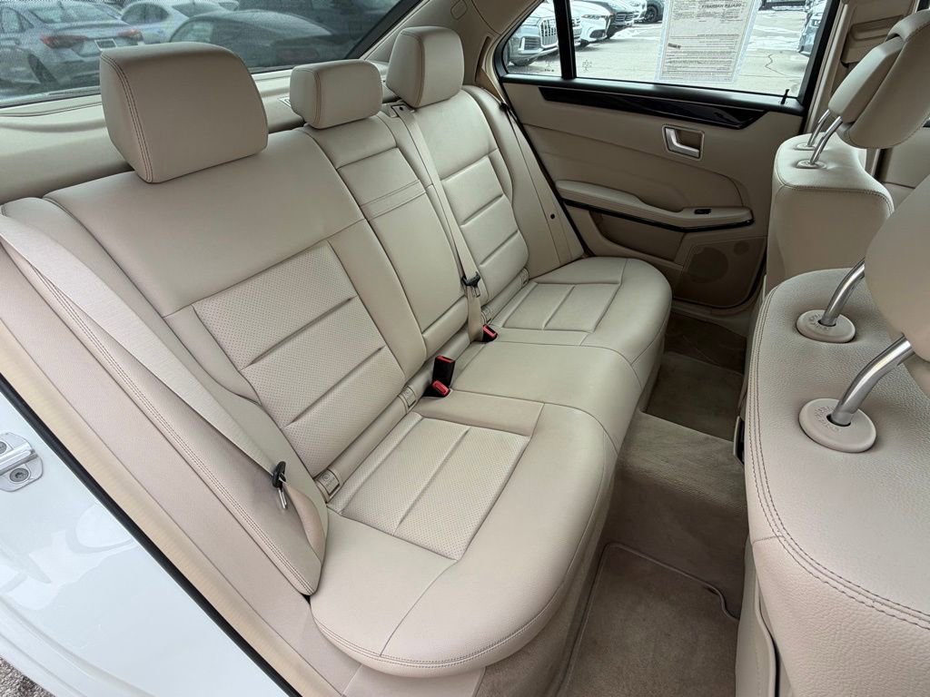 Used 2014 Mercedes-Benz E 350 Sedan image 28