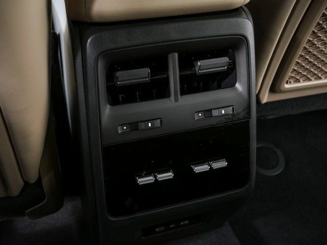 New 2026 Porsche Macan Electric image 21